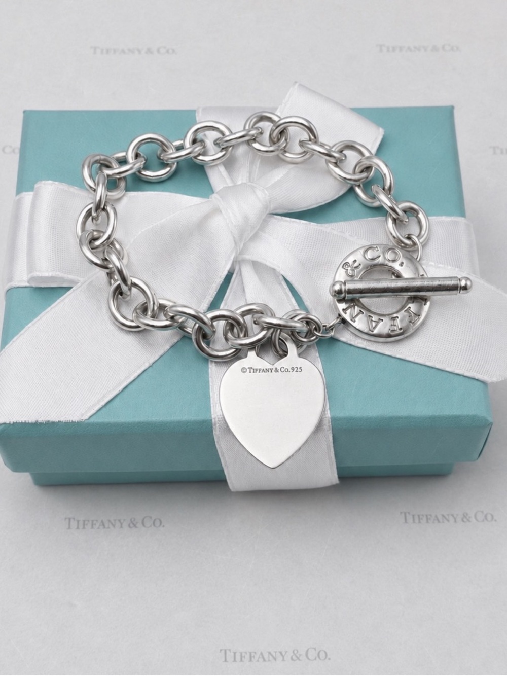 Tiffany & Co. 8" Heart Tag Charm Toggle Bracelet Sterling Silver 925 Gift Box - Picture 9 of 11
